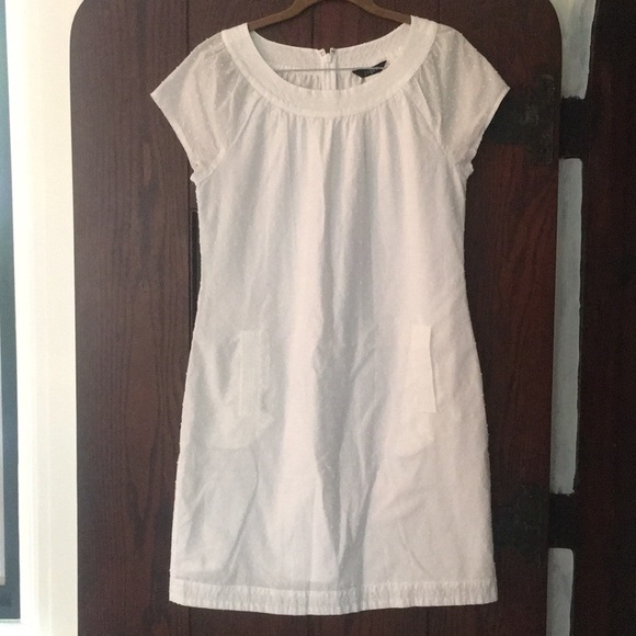J. Crew Dresses & Skirts - Size 6 J.Crew White Swiss dot cotton mini dress J. Crew Dresses & Skirts - Size 6 J.Crew White Swiss dot cotton mini dress
